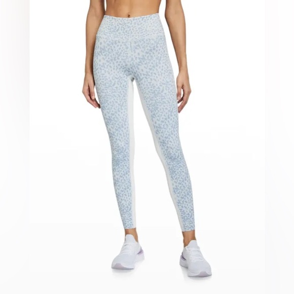 Aurum Blue Sharp Cheetah Active Print Leggings - Picture 3 of 9